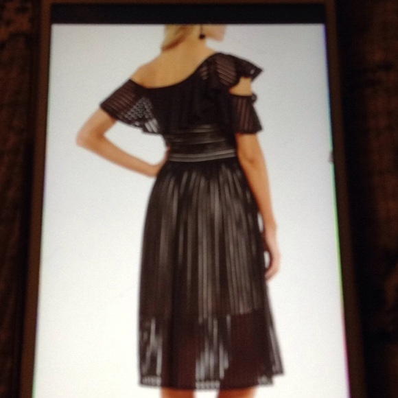 New Gianni Bini small black dress - Picture 7 of 8